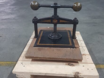 Manual Screw Press