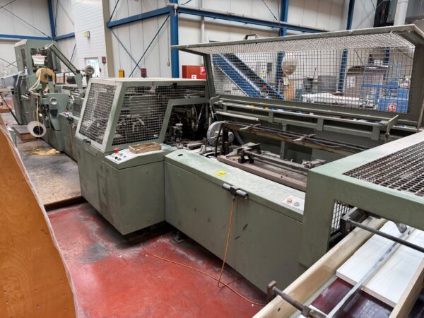 Kolbus BF 524 with Stahl VBF Pressing Unit